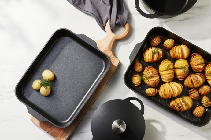 Форма для запекания Agile, чёрная, 38x28,5x5,5 см. Maxwell & Williams