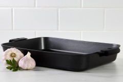 Форма для запекания Agile, чёрная, 38x28,5x5,5 см. Maxwell &amp; Williams