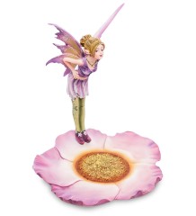 GA-135 Статуэтка "Фея на чашке"