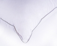 Подушка средняя из гусиного пуха "Серебряная мечта", 68х68 см. Natures