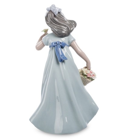 CMS-20/ 4 Фигурка "Девочка" (Pavone)