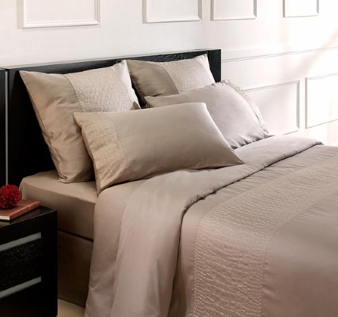 Комплект постельного белья "КРОКОДИЛ" BOVI сатин, мокко, евро