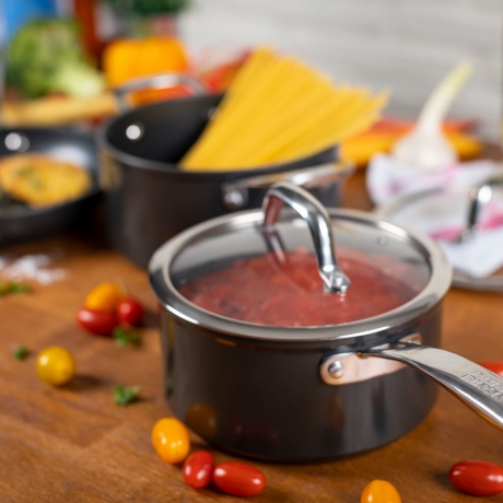 Ковш, 1,6 л. 16 см. черный Easy Pro Kuhn Rikon