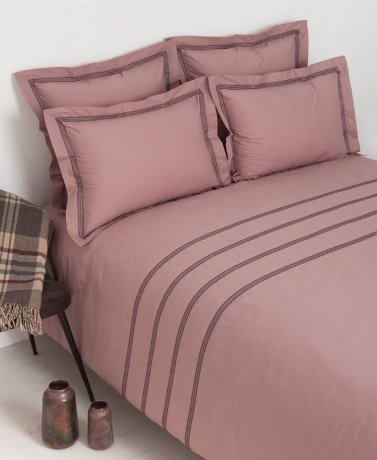 Комплект постельного белья "АКЦЕНТ", перкаль, 200х220+240x260+2(50х70)см. карминово-розовый, BOVI