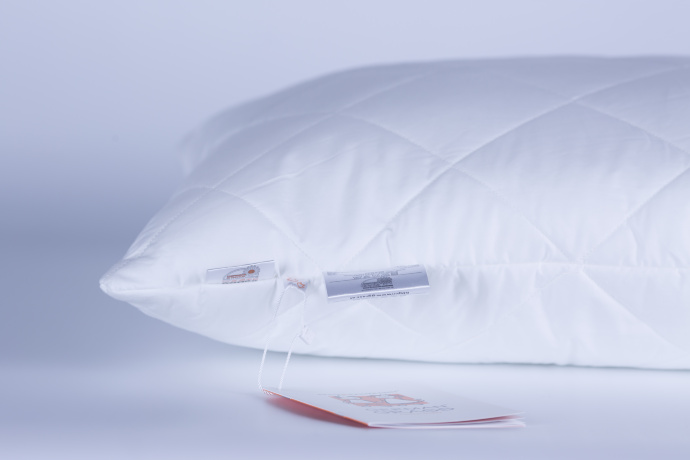 Подушка KINDER 95C° GRASS мягкая 50х68 см. сливочный