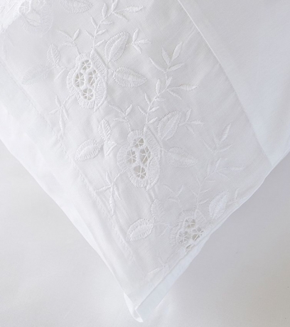 Комплект постельного белья "PRIMAVERA", перкаль, 150х210+220x240+50х70 см/ белый