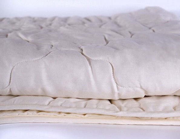 Одеяло всесезонное с шерстью овцы "Золотой мерино", 140х205 см. в чехле из хлопка премиального качества, Natures