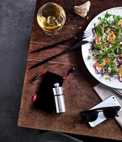 Набор Peugeot Мельница Pocket для перца + баночка перца Тан Хой