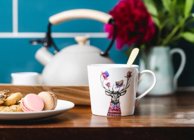 Кружка фарфоровая Mikasa Tipperleyhill с принтом оленя, 380 мл. Kitchen Craft