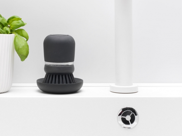 Щетка с дозатором моющего средства, Темно-серый Brabantia