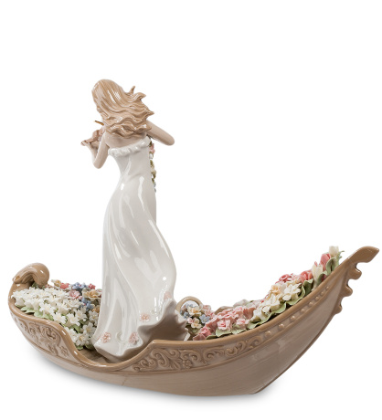CMS-15/51 Статуэтка "Девушка со скрипкой в гондоле" (Pavone)