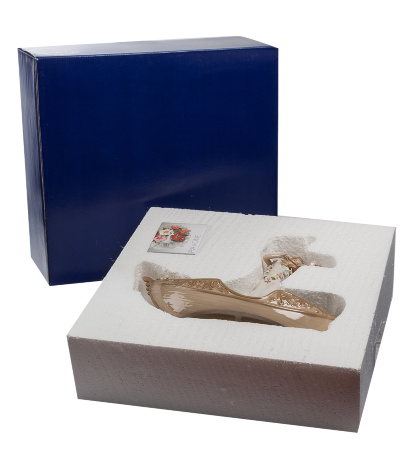 CMS-15/51 Статуэтка "Девушка со скрипкой в гондоле" (Pavone)