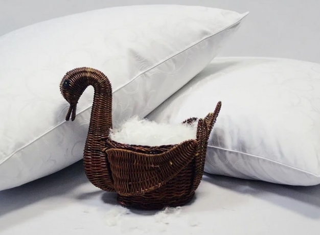 Подушка упругая полупуховая "Традиционная классика", 50х68 см. из жаккардового сатина, Natures