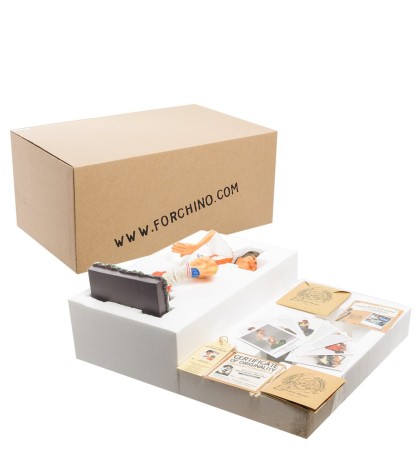 FO-85542 Статуэтка "Футболист" (The Football Player.Forchino)