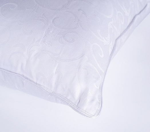 Подушка упругая полупуховая "Традиционная классика" 68х68 см. из жаккардового сатина, Natures