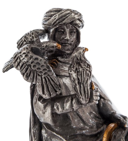 WS-824 Статуэтка "Охотник воин с соколом"