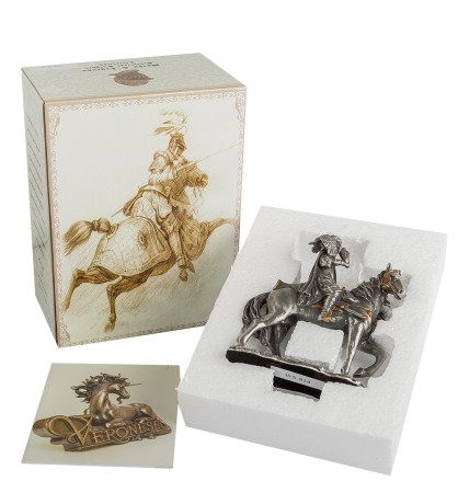 WS-824 Статуэтка "Охотник воин с соколом"