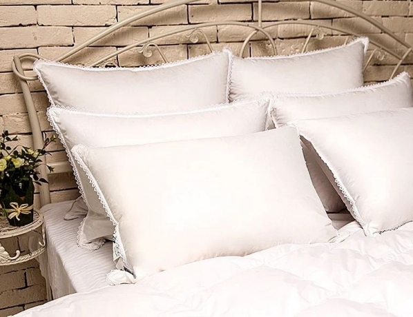 Подушка упругая из белого гусиного пуха с внутренним ядром "Идеальное приданое", 50х68 см. Natures