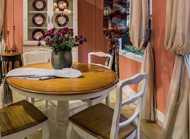 Стол обеденный круглый, 120х77 см.