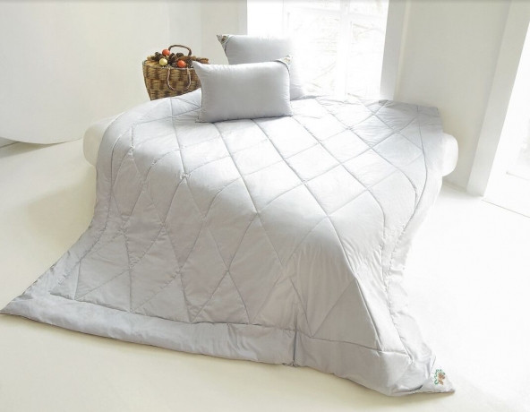 Подушка средняя "Кружевное облако", 50х68, премиальный сатин декорирован кружевом, Natures