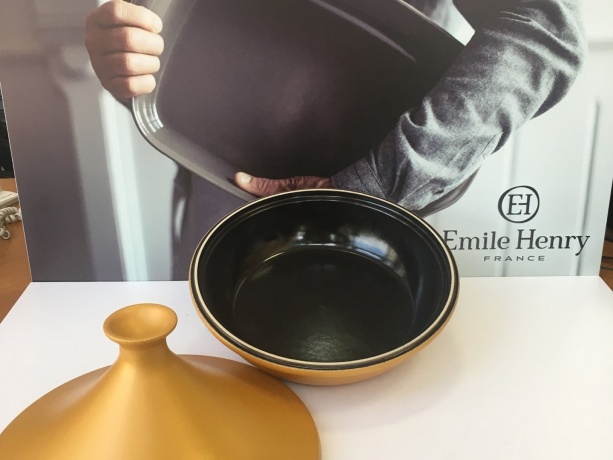 Тажин керамический золотой, 2 л. 27 см. лимитированный выпуск, Emile Henry