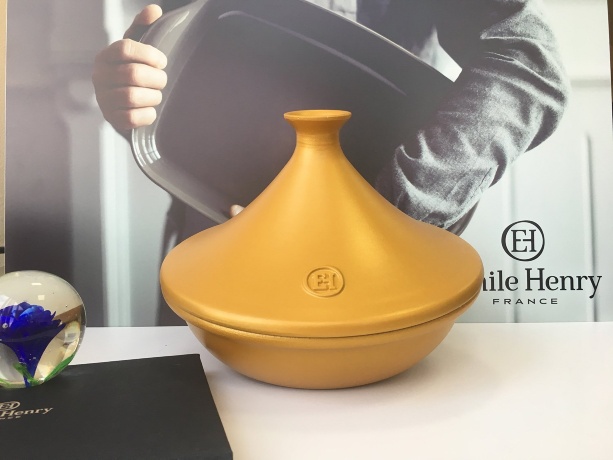 Тажин керамический золотой, 2 л. 27 см. лимитированный выпуск, Emile Henry