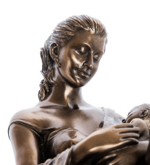 WS-987 Статуэтка "Мать с ребенком"