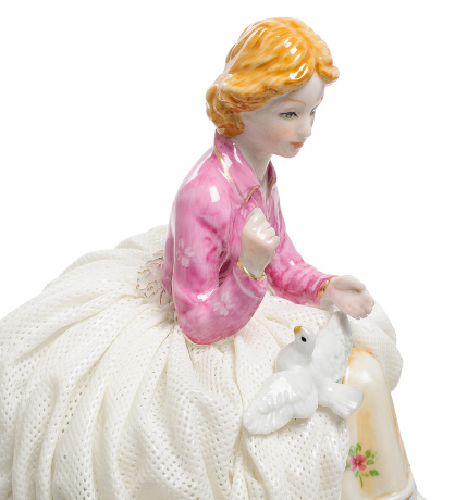 VS-325 Статуэтка "Леди с голубем"