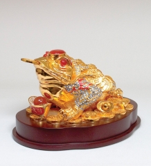 J-26-681 Фигура "Жаба гигант"