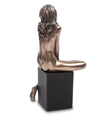 WS-150 Статуэтка "Девушка"