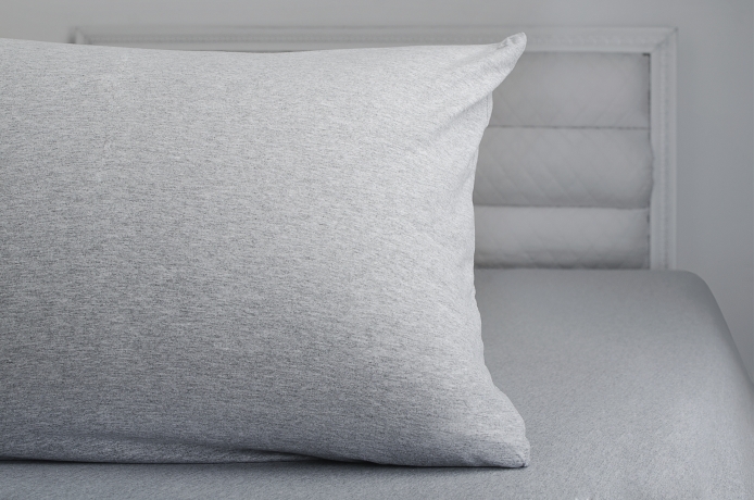 Наволочка FAMILIE GRASS на молнии 68х68 Цвет серый