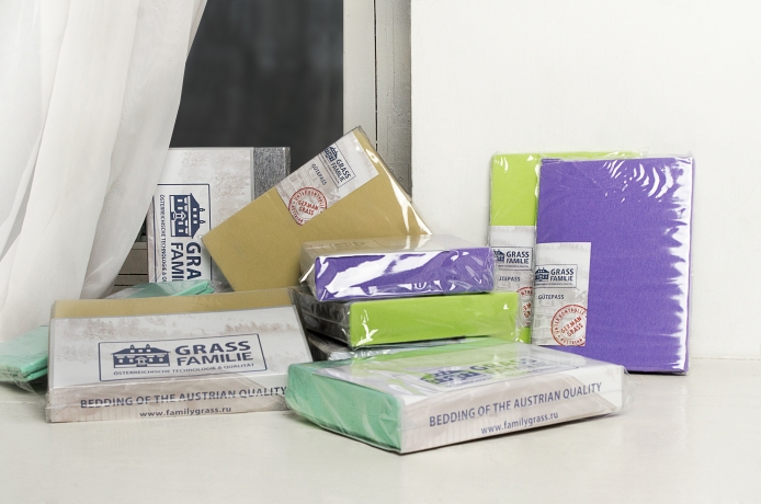 Наволочка FAMILIE GRASS на молнии 68х68 Цвет серый