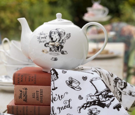 Чайник большой Алиса в Стране чудес V&A, 1100 мл. Kitchen Craft