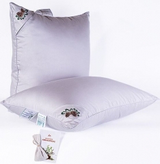 Подушка упругая из Фитолинии "Кедровая сила", 68х68 см. в комплекте ароматное саше из пленки кедрового ореха, Natures