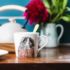 Кружка фарфоровая Mikasa Tipperleyhill с принтом морской свинки, 380 мл. Kitchen Craft