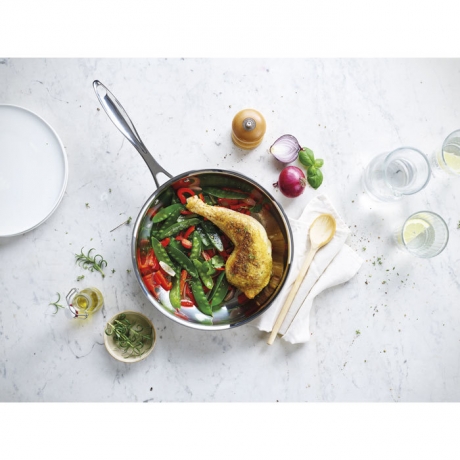 Сковорода антипригарная, 30 см. CHEF Beka