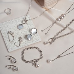 Браслет White Pearl Fiore Luna