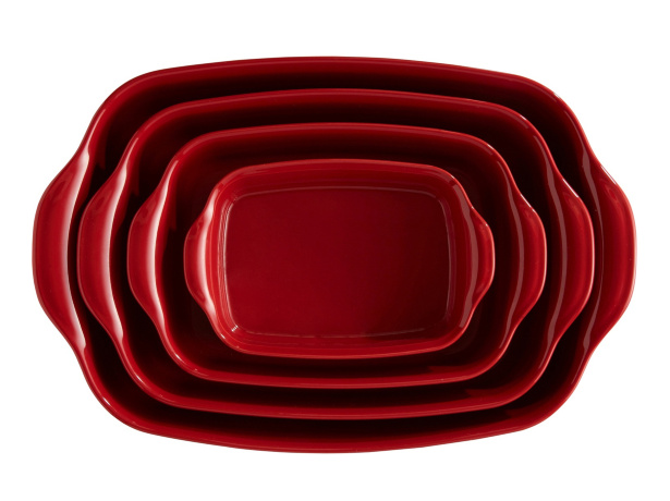 Малая прямоугольная форма для запекания Emile Henry, 29x19 см., 1,65 л. гранат