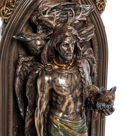 WS-1050 Статуэтка "Друид" (Рут Томпсон)