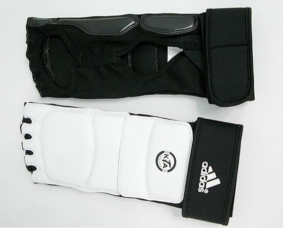 Перчатки ног adidas