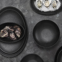 Тарелка обеденная Икра, 27.5 см. черная Maxwell &amp; Williams