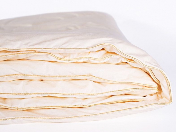 Одеяло всесезонное из Фитолинии "Цветочное разнотравье" 200х220, с бамбуком, в комплекте ароматное саше из лекарственных трав, Natures