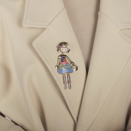 Брошь Девочка с сумочкой XZ0223.2 BW/S Shadore