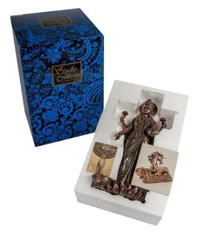 WS-464 Статуэтка "Лакшми - Богиня изобилия, богатства и счастья"