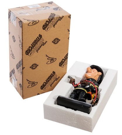 RV-670 Статуэтка "Пожарный" (W.Stratford)