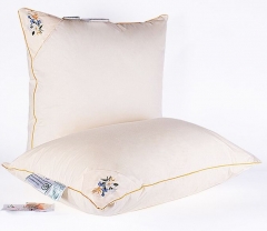 Подушка средняя из Фитолинии "Цветочное разнотравье" 50х68, с бамбуком, в комплекте ароматное саше из лекарственных трав, Natures