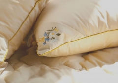 Подушка средняя из Фитолинии "Цветочное разнотравье" 50х68, с бамбуком, в комплекте ароматное саше из лекарственных трав, Natures