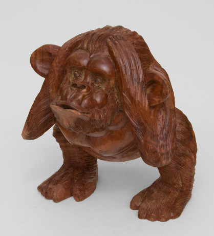 15-070 Статуэтка "Обезьяна - "Не слышу" 30 см суар