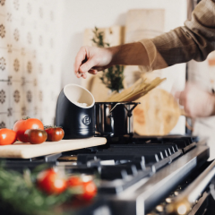 Солонка, 11 см. цвет: трюфель, Emile Henry