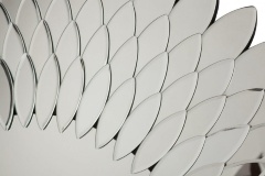 Зеркало круглое венецианское в виде цветка диаметр 86 см Livian